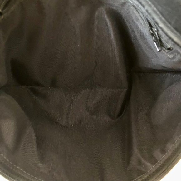 SAS Black Leather Shoulder Bag w/ Pockets - Made in the US - Picture 10 of 10